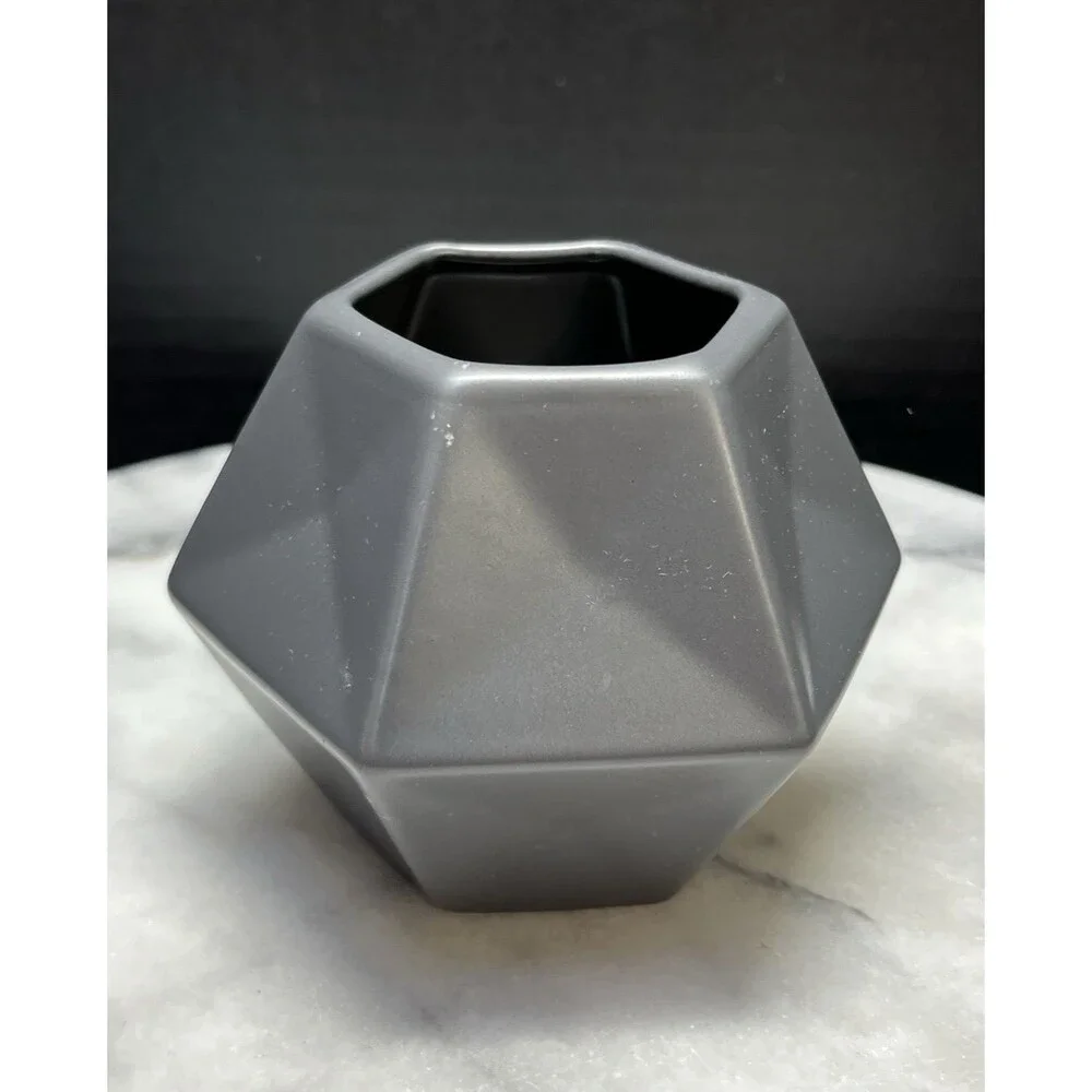 IKEA Almhult Livslang Gray Charcoal Faceted Hexagon Vase 3